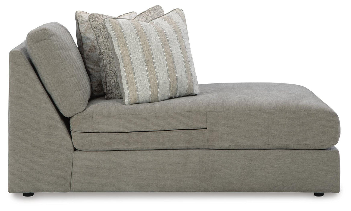 Avaliyah Sectional with Chaise - Dinettes Plus Furniture