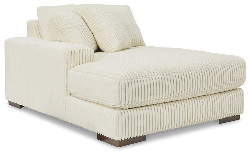 Lindyn Sectional with Double Chaise