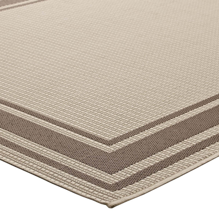 Rim Solid Border 8x10 Indoor and Outdoor Area Rug