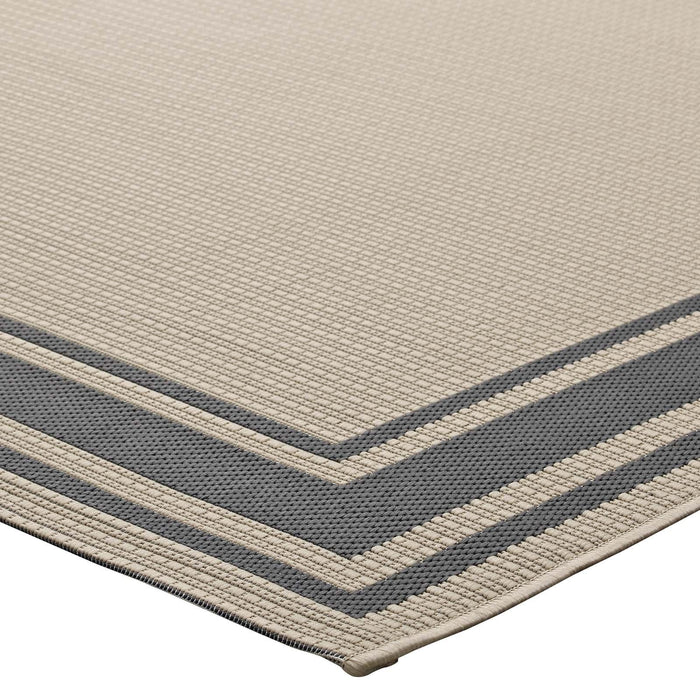 Rim Solid Border 8x10 Indoor and Outdoor Area Rug