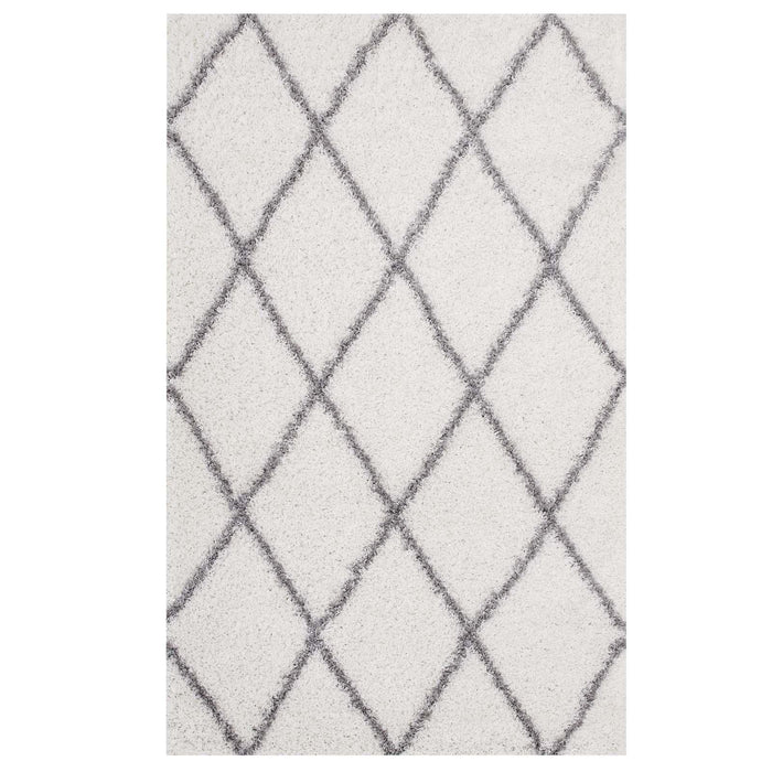 Toryn Diamond Lattice 8x10 Shag Area Rug