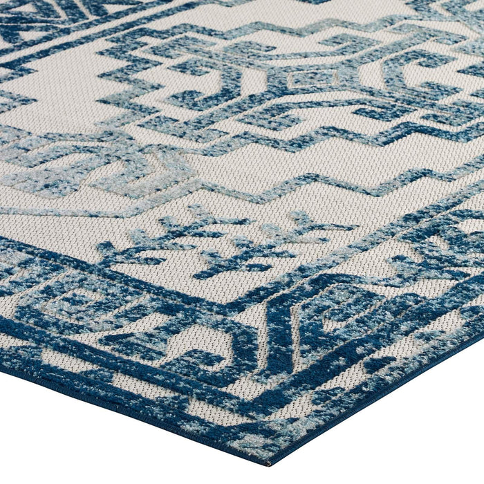 Reflect Nyssa Distressed Geometric Southwestern Aztec 8x10 Indoor/Outdoor Area Rug