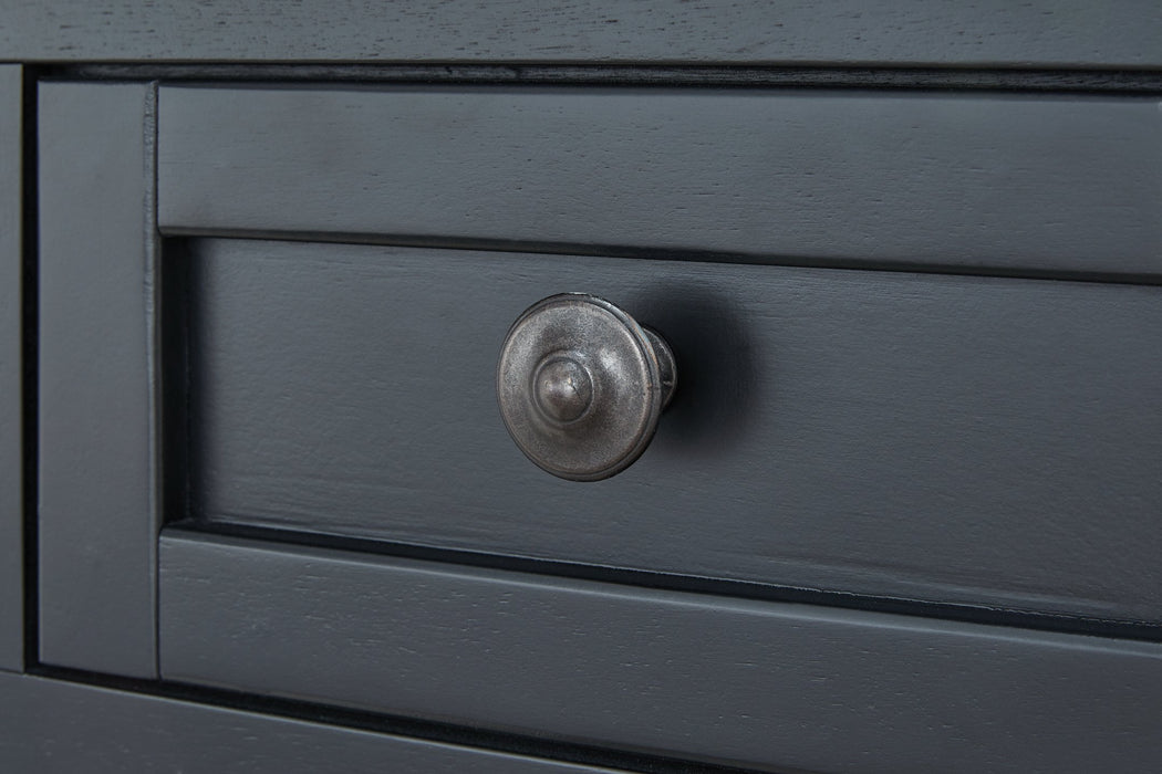 Wildenauer Chairside End Table